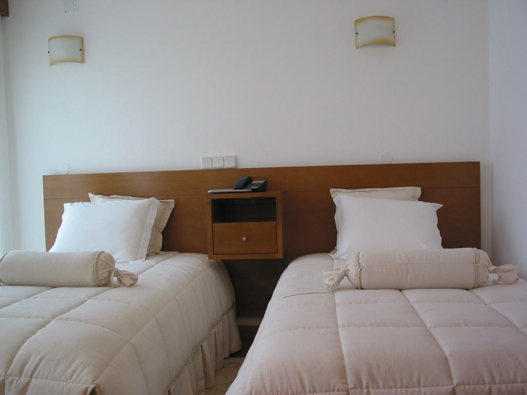 Hotel Santos Guarda Room photo