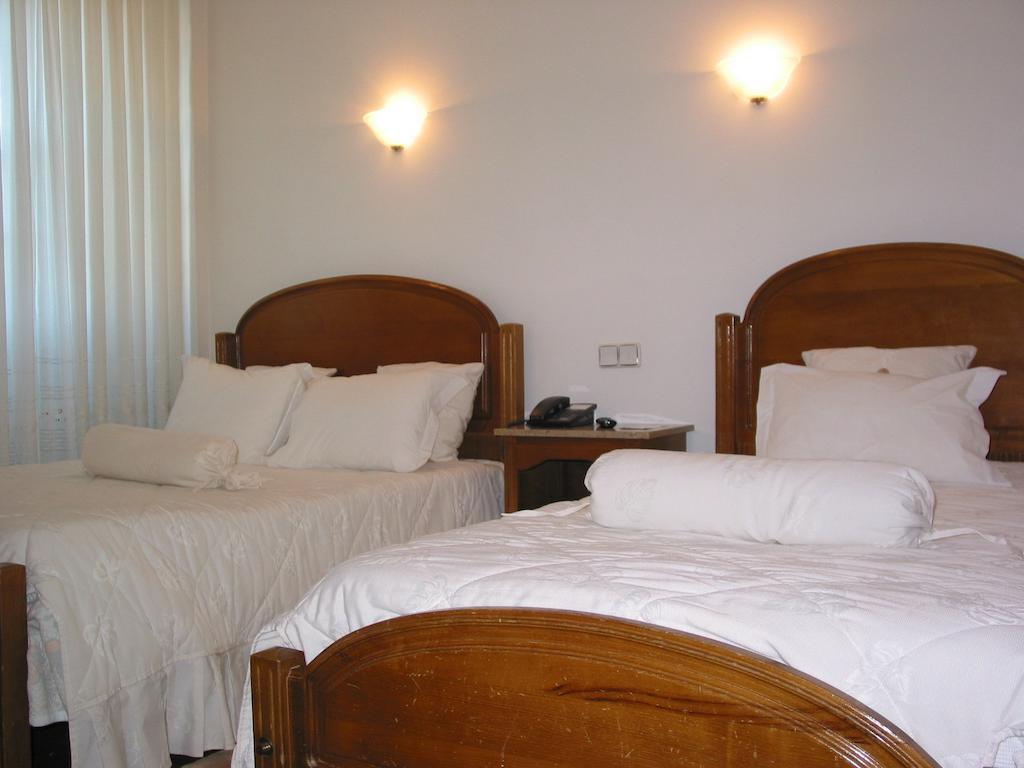 Hotel Santos Guarda Room photo