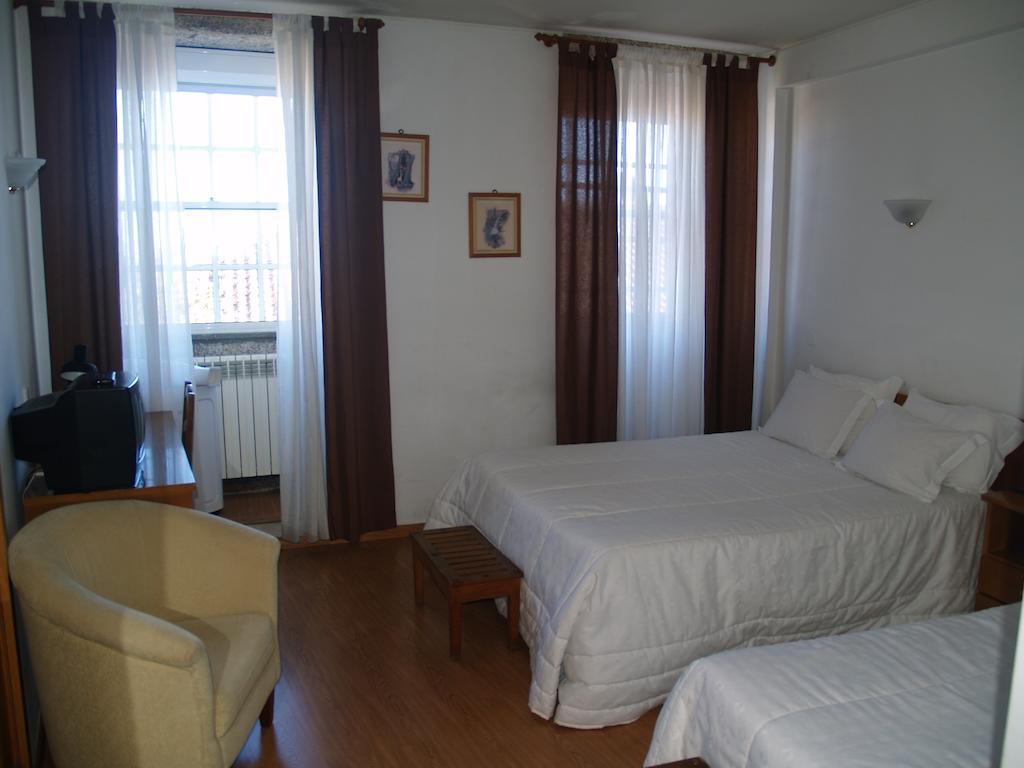 Hotel Santos Guarda Room photo